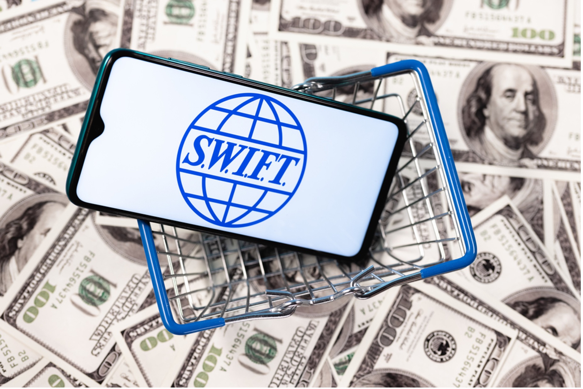 SWIFT」が果たす役割、世界貿易を支える送金基盤をめぐるさまざまな事情 | DATA x Hub | データクロスハブ